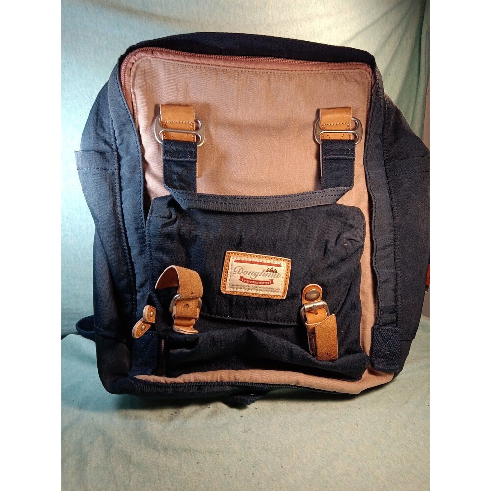 Doughnut Outdoor Adventure Backpack Leather Buckles Padded Laptop Travel Bag